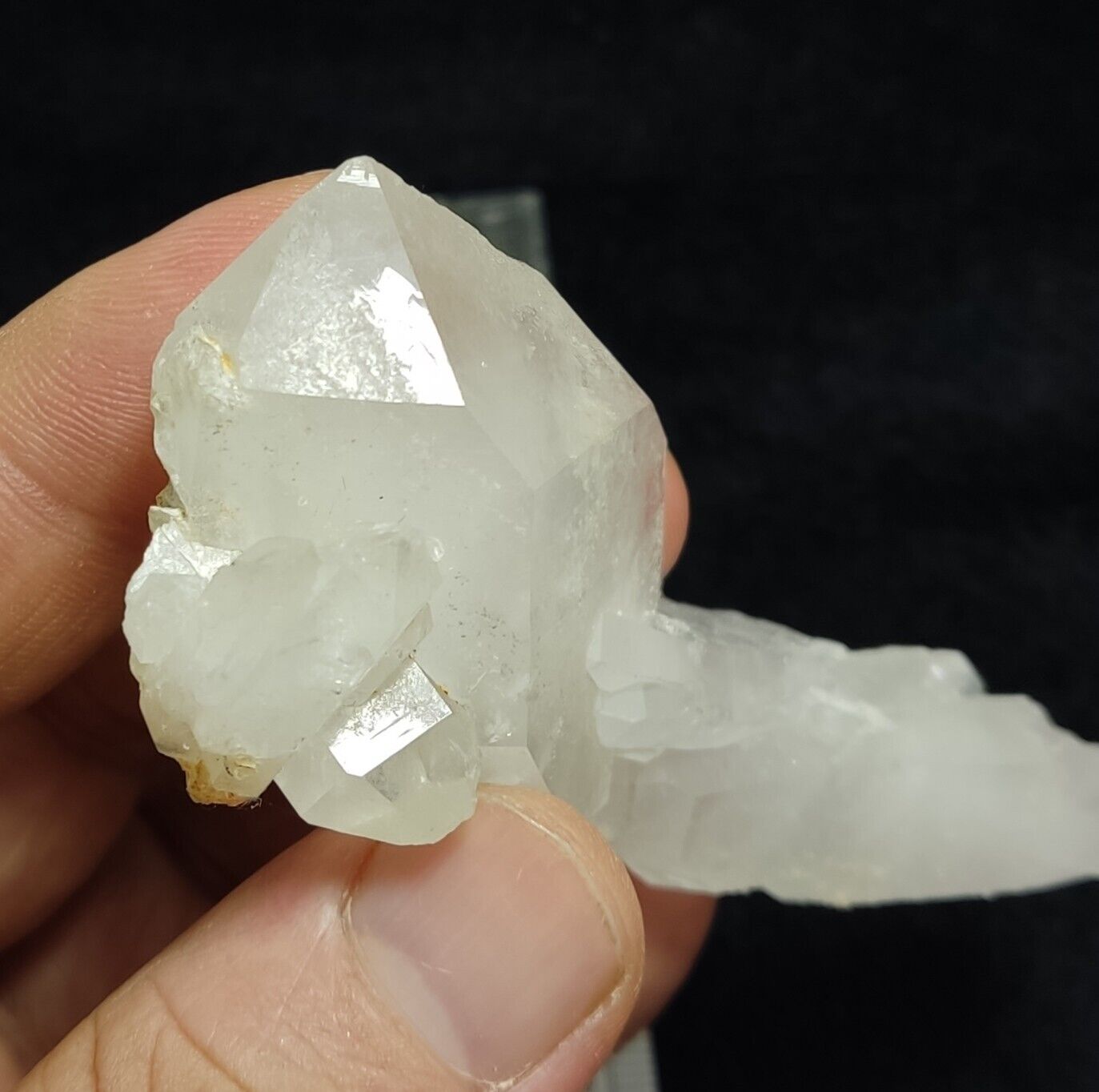 An Aesthetic Natural beautifully terminated Quartz specimen 67 grams