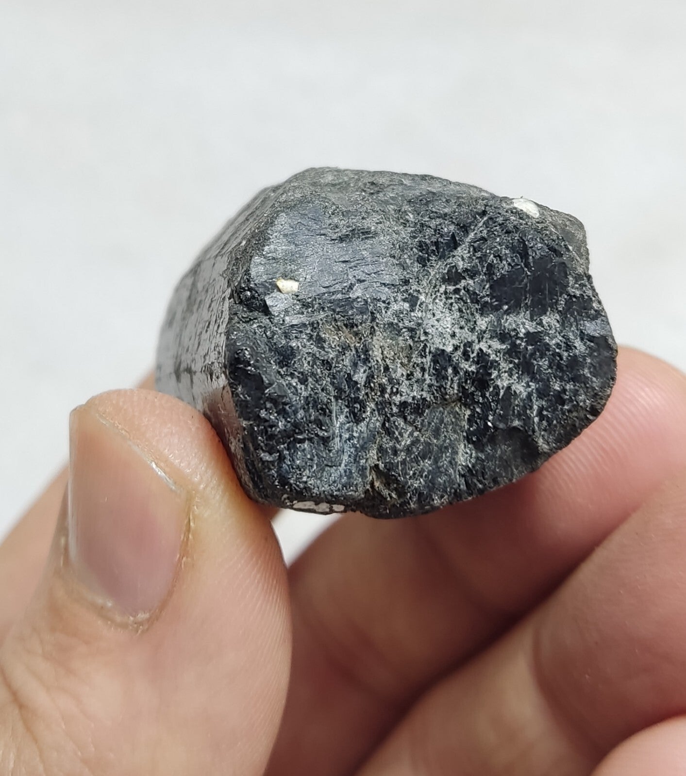 An amazing specimen of terminated black tourmaline 66 grams