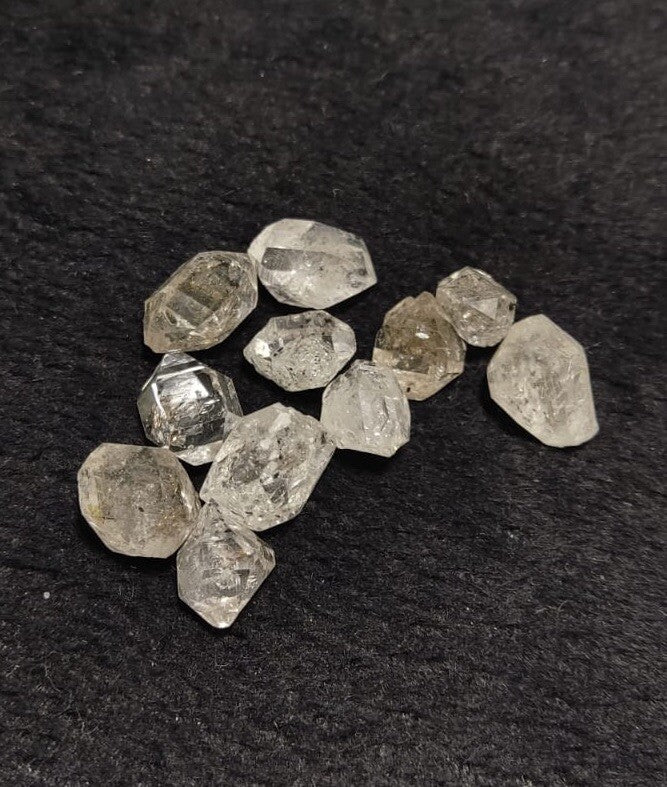 Lot Of Diamond Quartz 12 Grams.