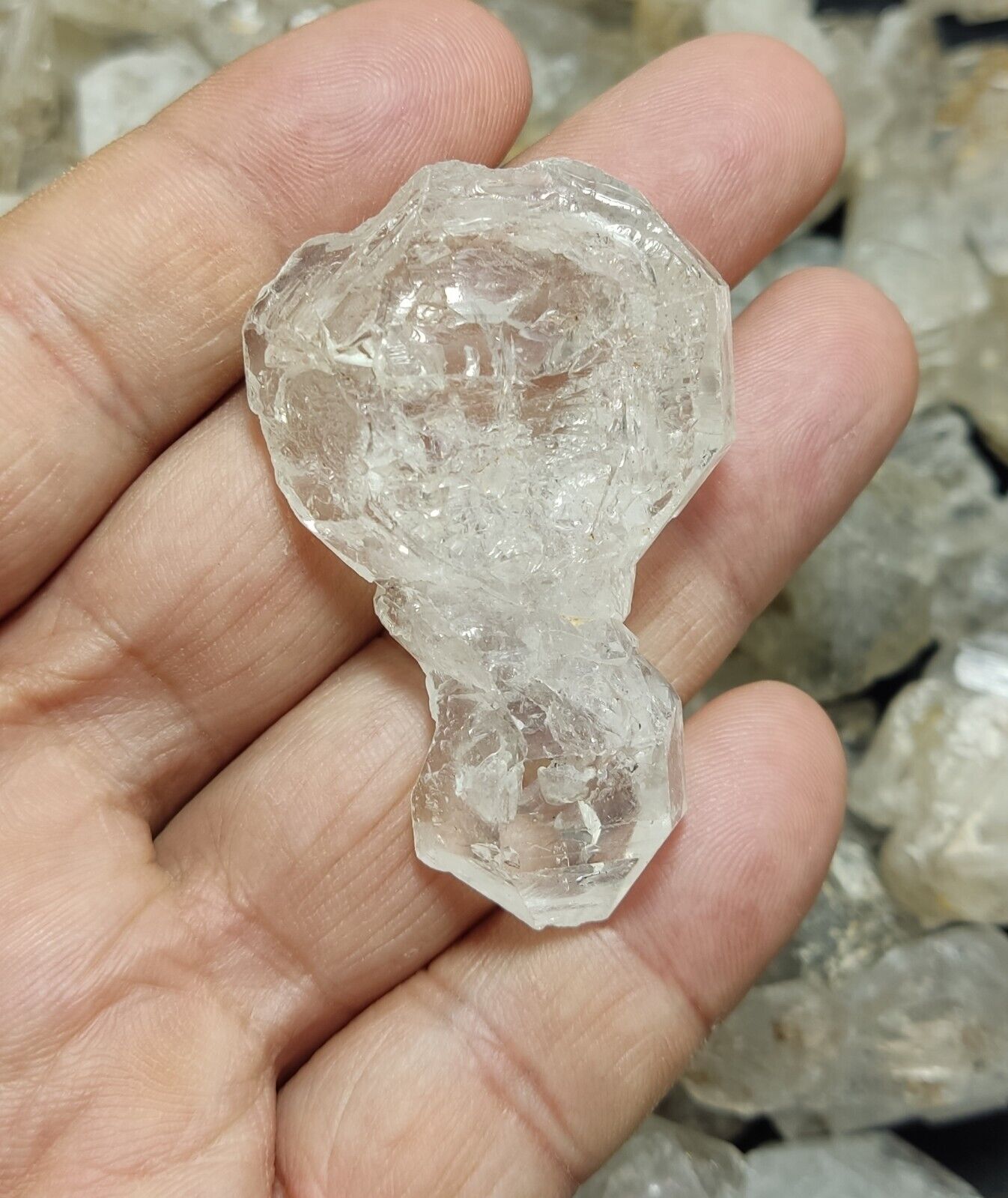 2 kilograms terminated Fenster quartz crystals collection