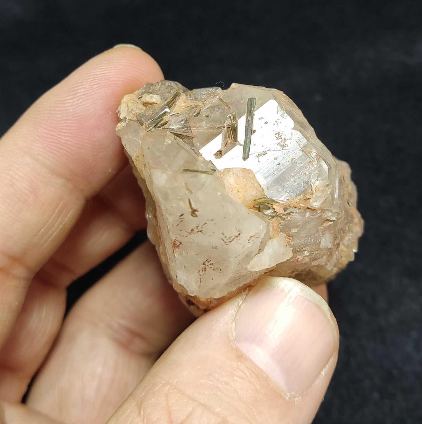 An Aesthetic terminated Quartz floater with aegirine inclusions 98 grams