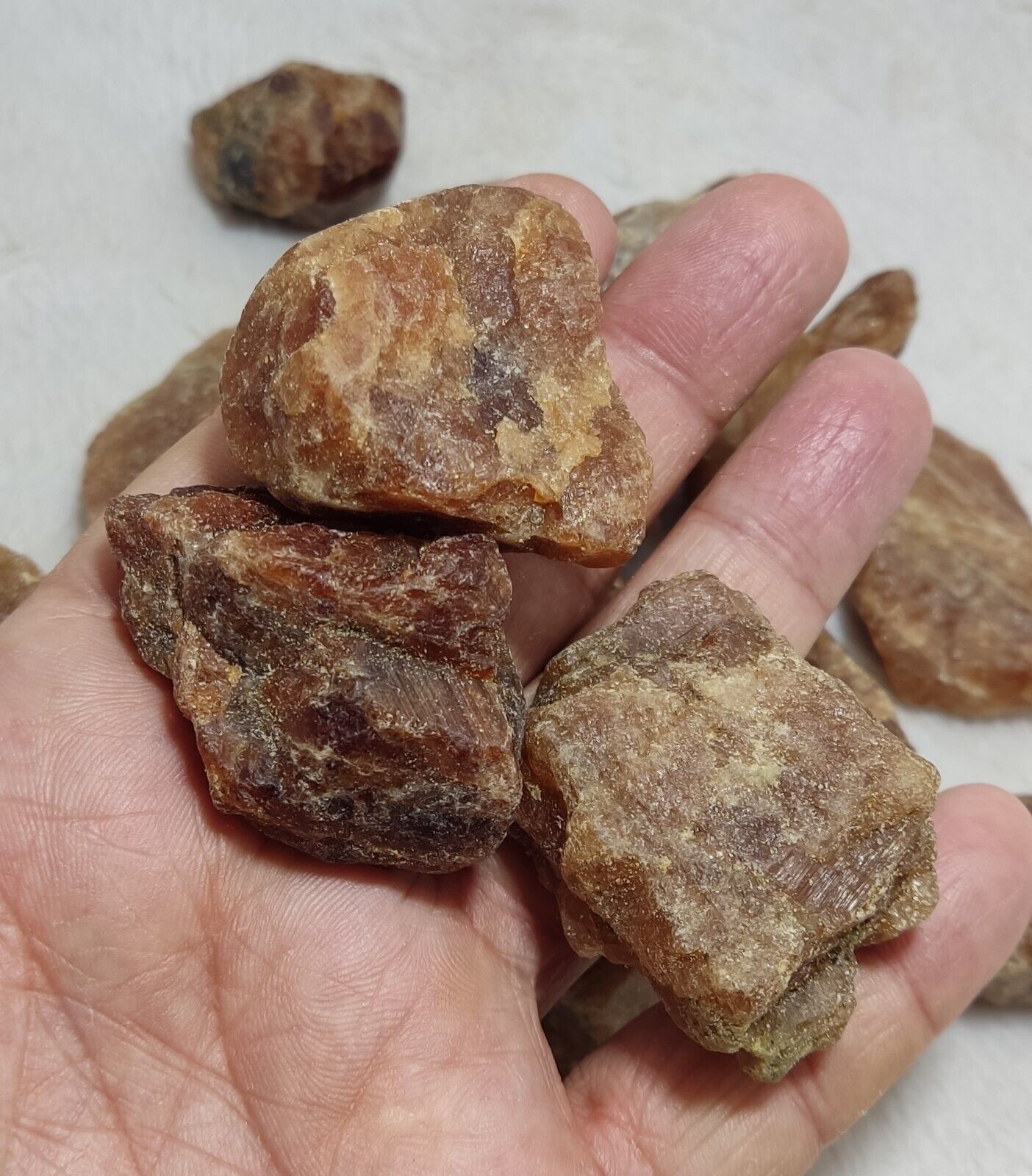 900 grams lot of rough hessonite garnets