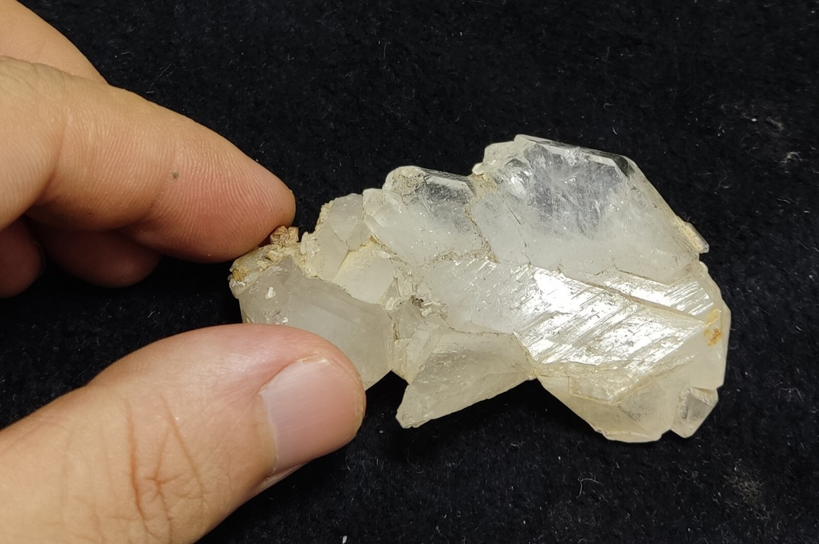 An Aesthetic terminated specimen of Quartz cluster 53 grams