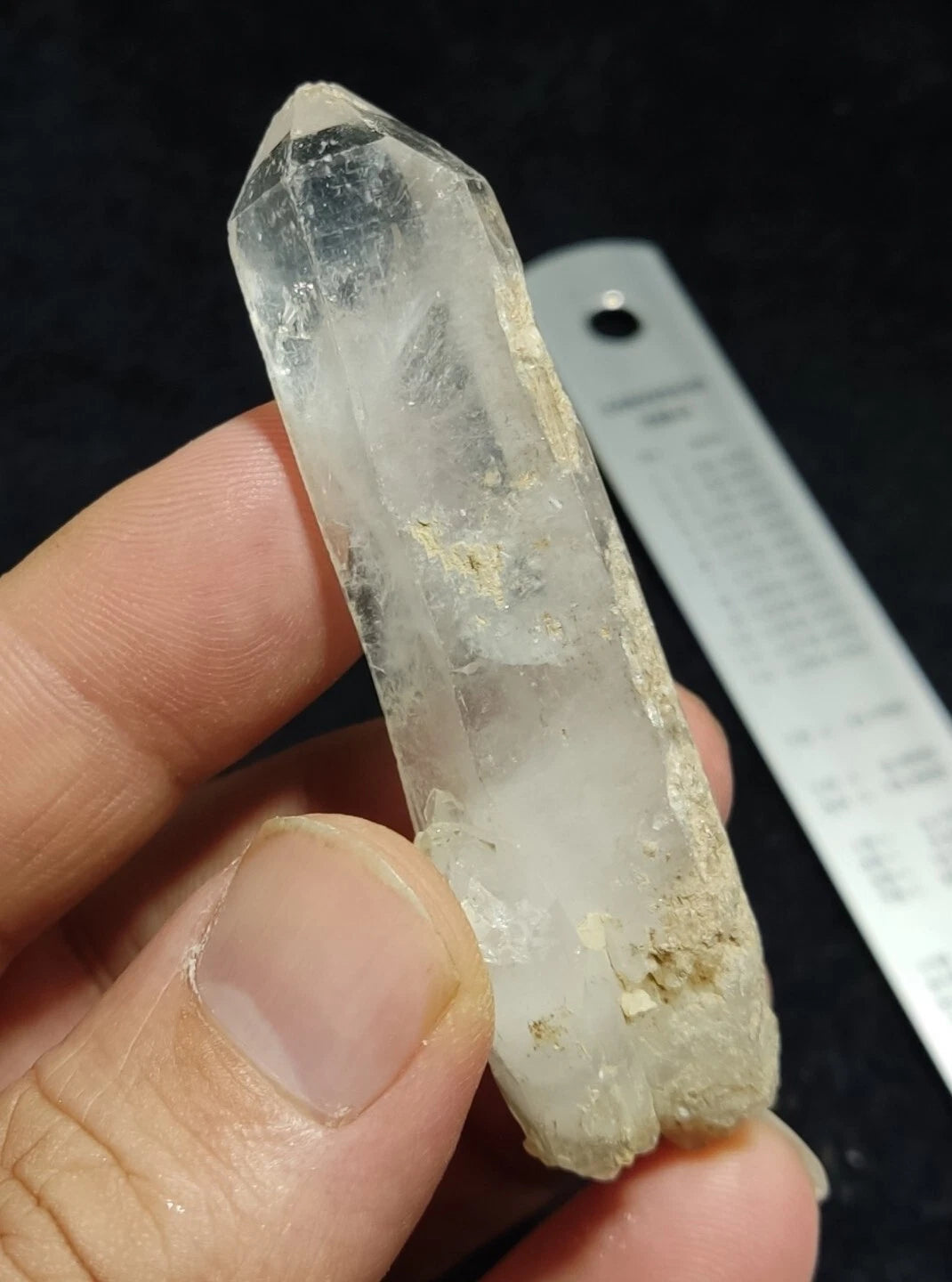 Single Aesthetic Quartz Crystal With Faden Signs 34 grams