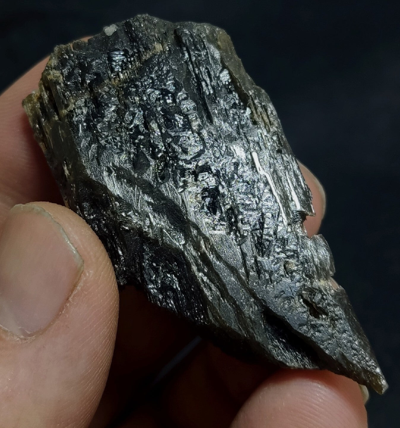 Single etched Epidote Crystal 32 grams