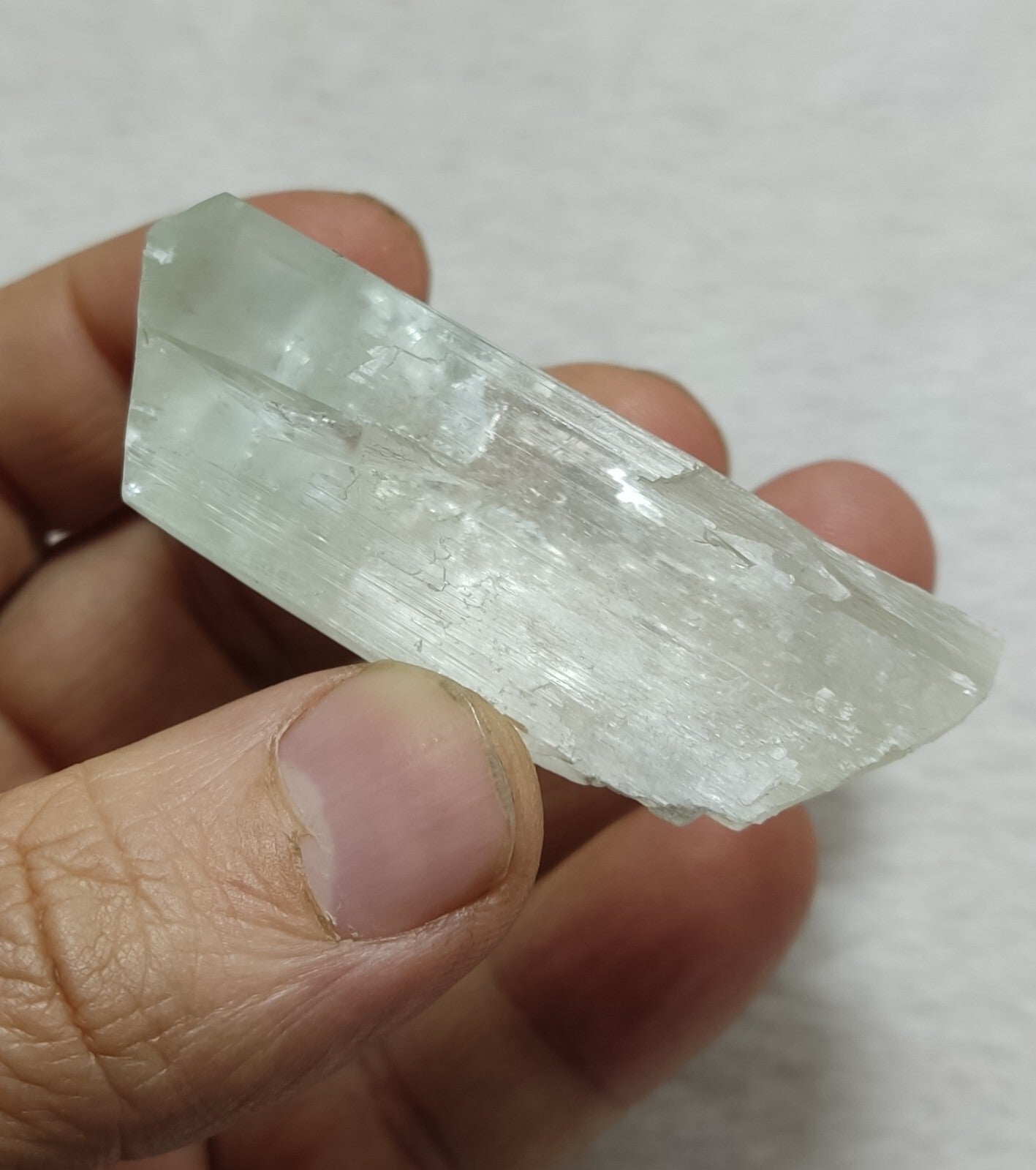 An Aesthetic terminated spodumene floater crystal specimen 75 grams
