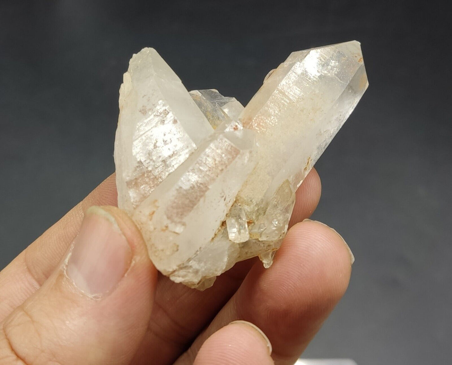 An Aesthetic terminated Quartz crystal specimen 57 grams