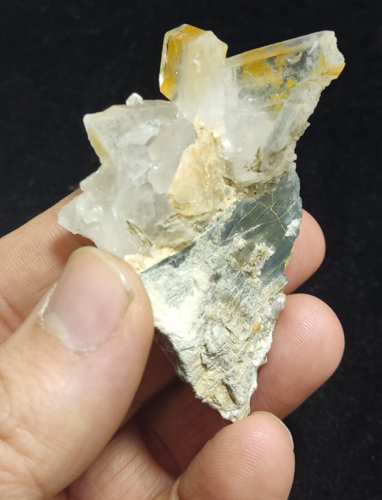 An Aesthetic Natural beautifully terminated Quartz specimen 57 grams