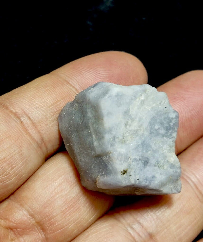 Natural Fluorescent Hackmanite 22 Grams.