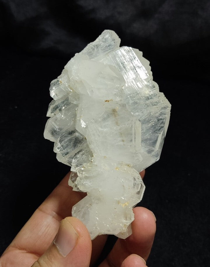 An Aesthetic specimen of faden Quartz crystal 243 grams