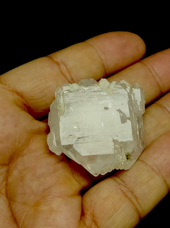 Feden Quartz Crystal 33 Grams