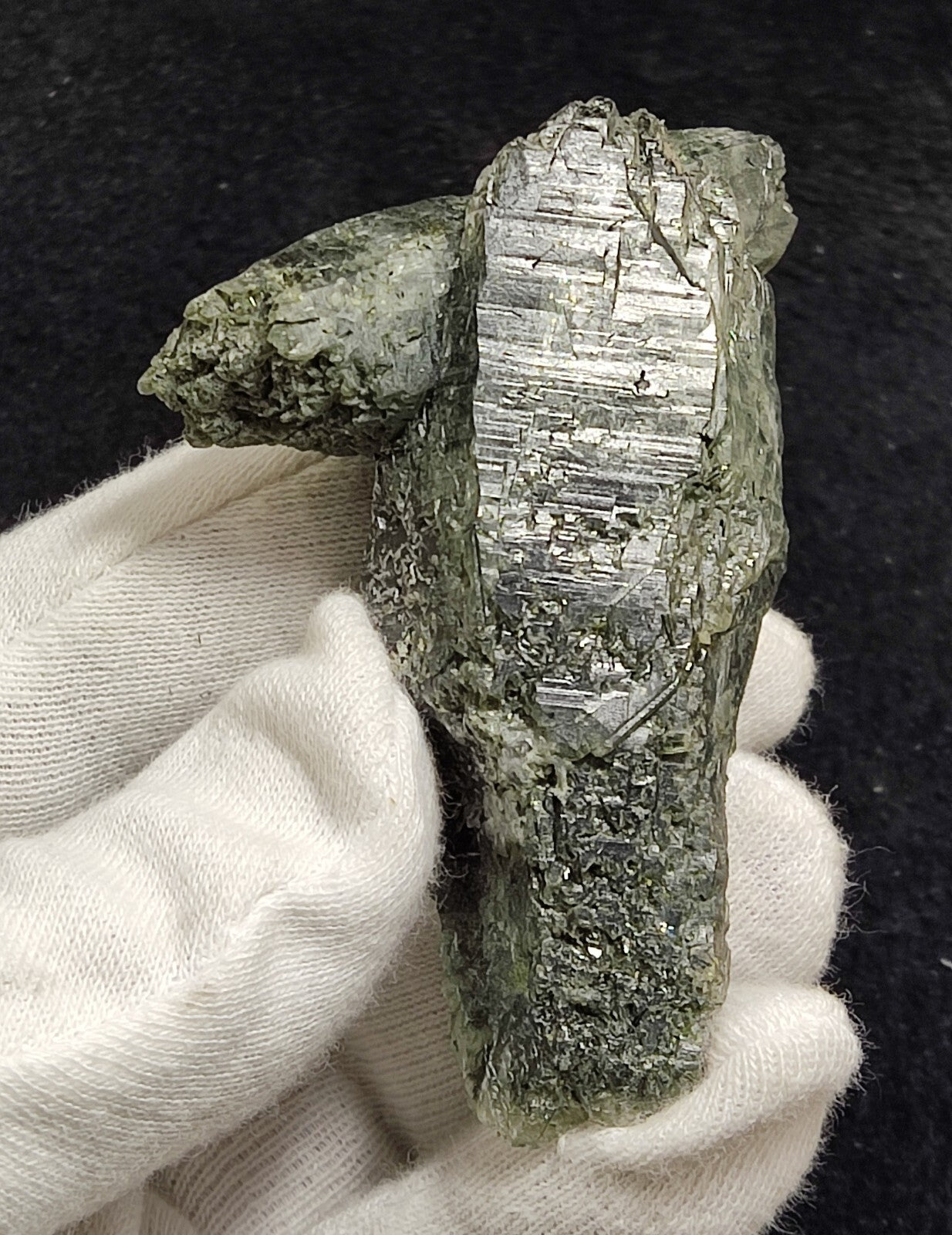 An Aesthetic Natural terminated Chlorite Quartz crystal specimen 91 grams