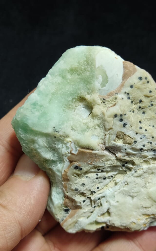 Natural Aragonite Specimen 154 Grams.