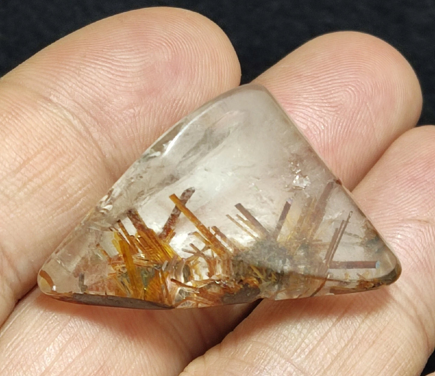 Rutiles quartz polished tumble 80 carats