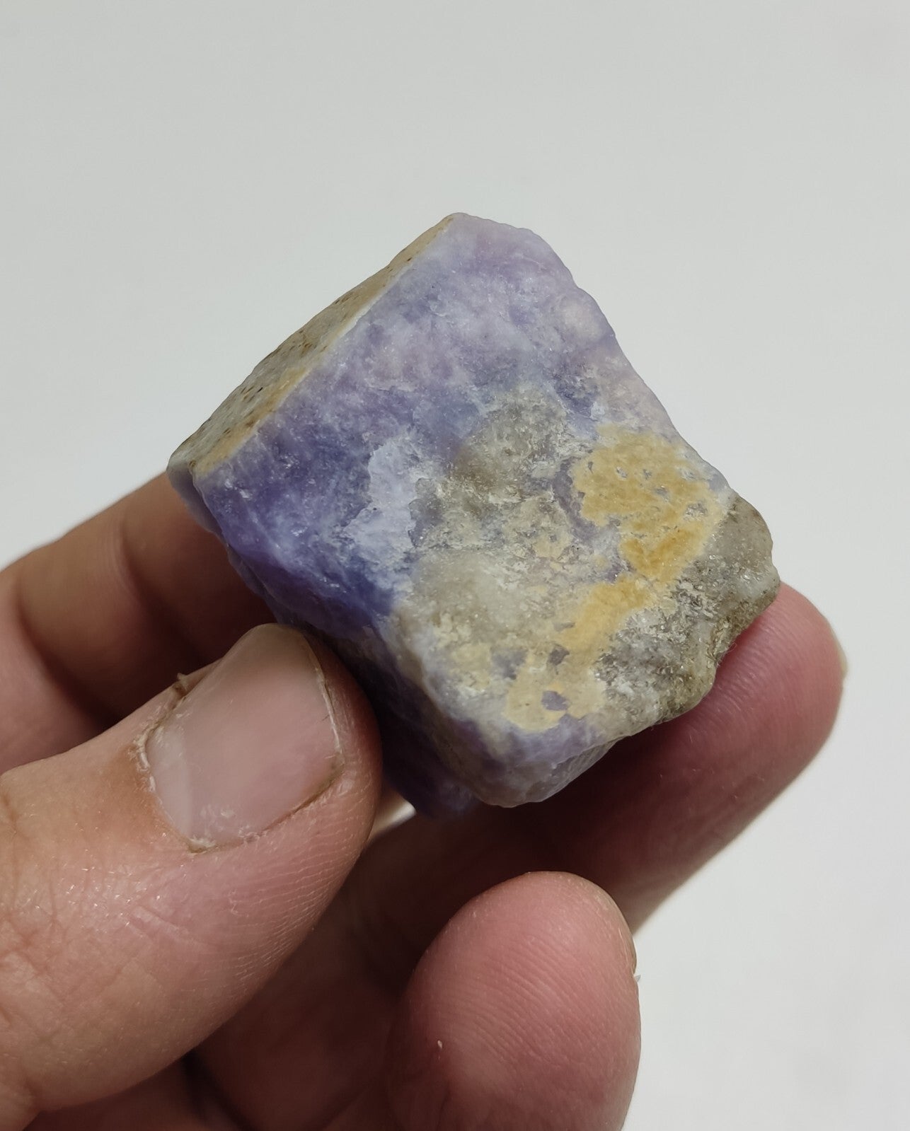 An amazing specimen of hackmanite highly Tenebrescent 47 grams