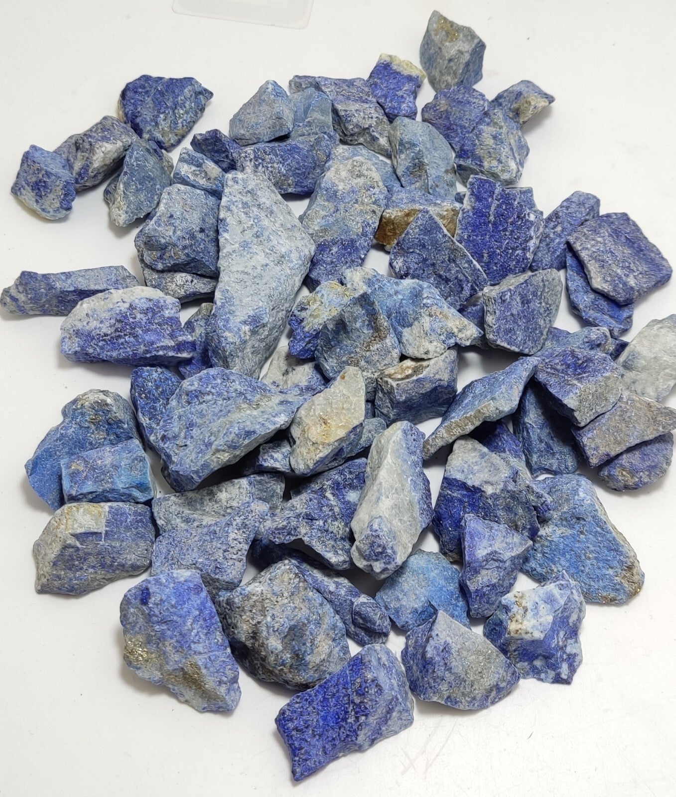 750 grams Natural Rough lapis lazuli