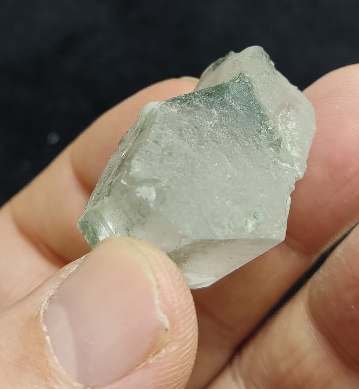 A very Aesthetic Natural beautifully terminated Chlorite Quartz 32 grams