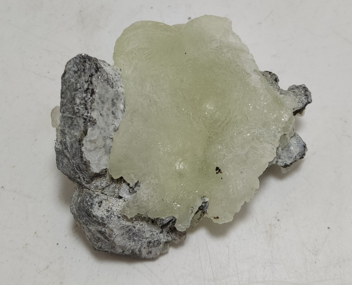 An Aesthetic Natural specimen of brucite with chromite 57 grams