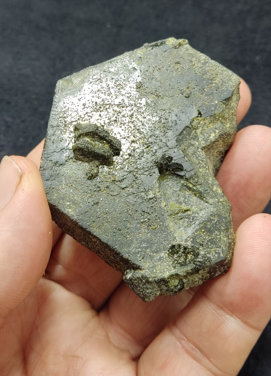 An Aesthetic Natural terminated epidote crystal specimen 111 grams