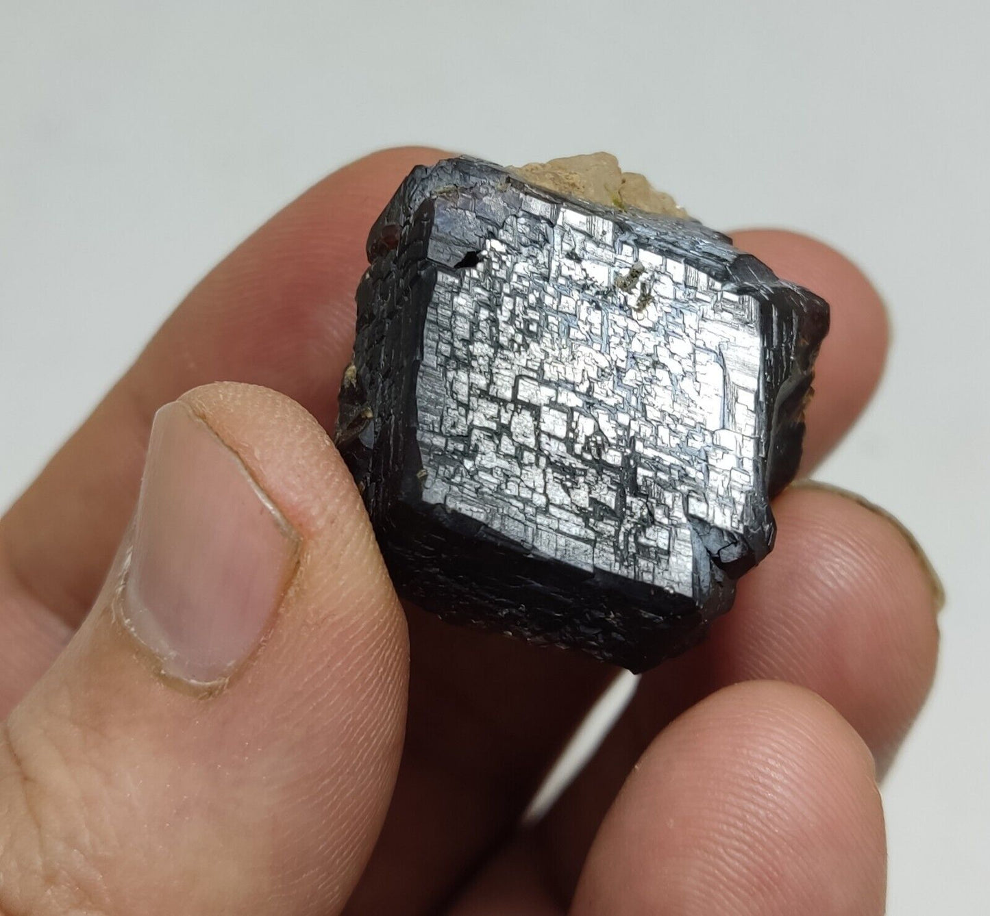 33 grams Aesthetic specimen Garnets cluster andradite garnets natural garnets