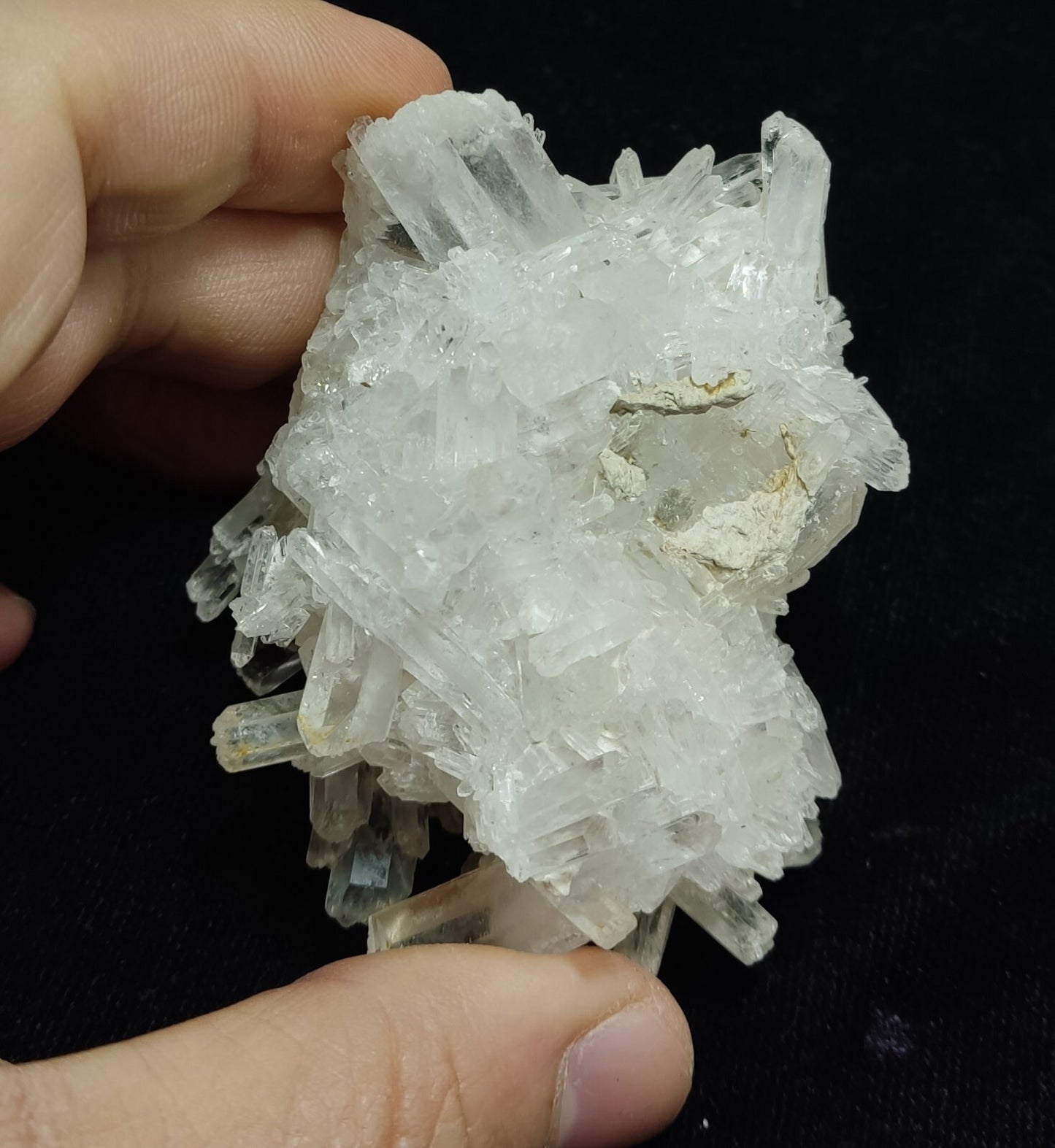 An Aesthetic terminated Quartz cluster 174 grams