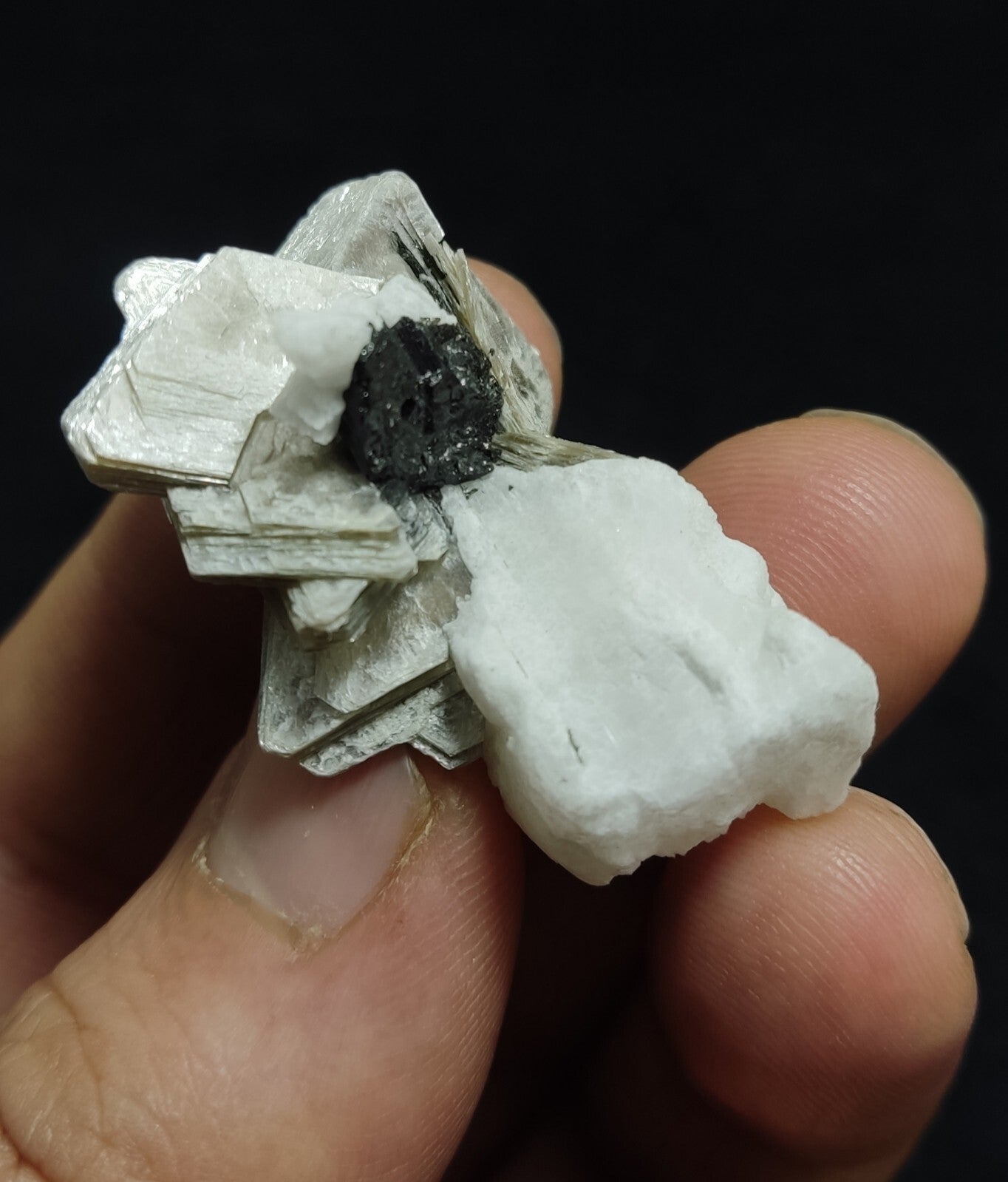 Muscovite specimen with Albite and black tourmaline 16 grams