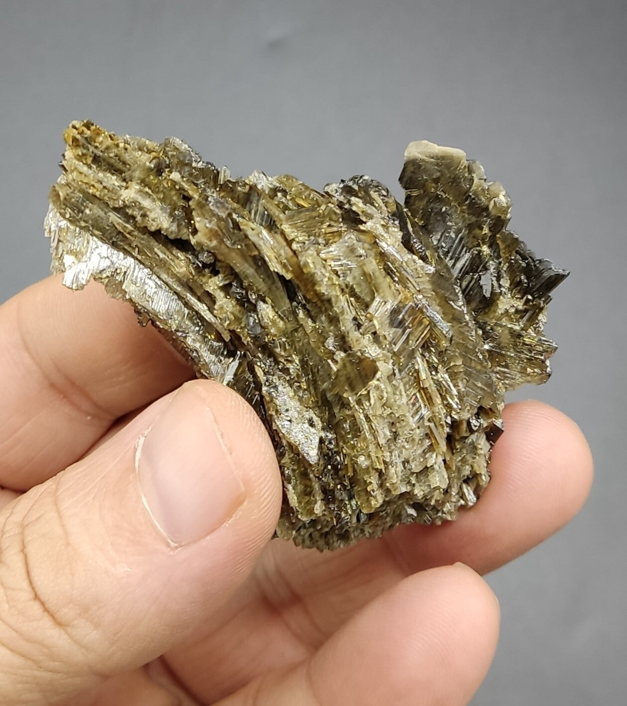 An aesthetic specimen of Epidote cluster 53 grams