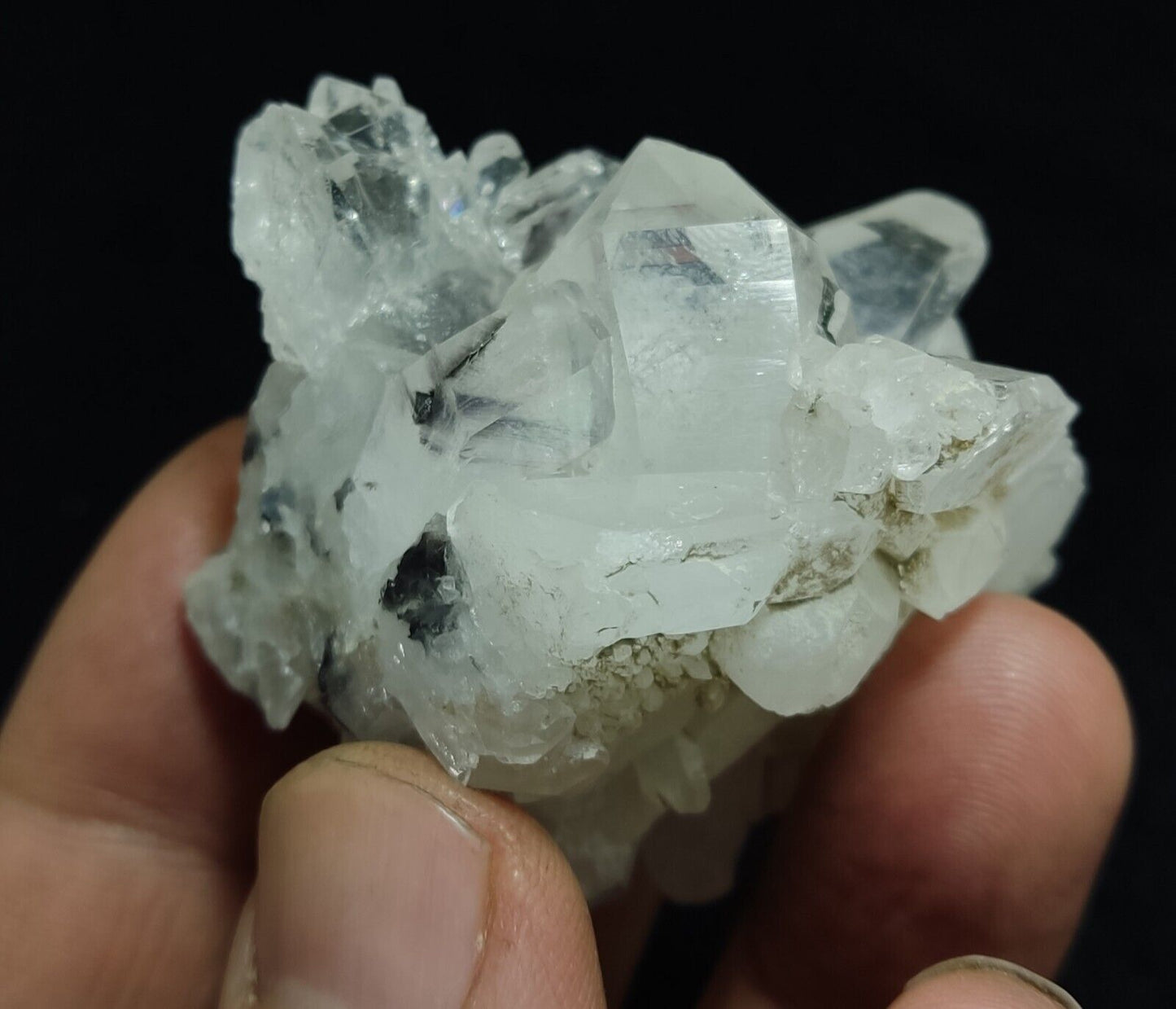 A very Aesthetic Natural terminated brookite Quartz cluster 85 grams