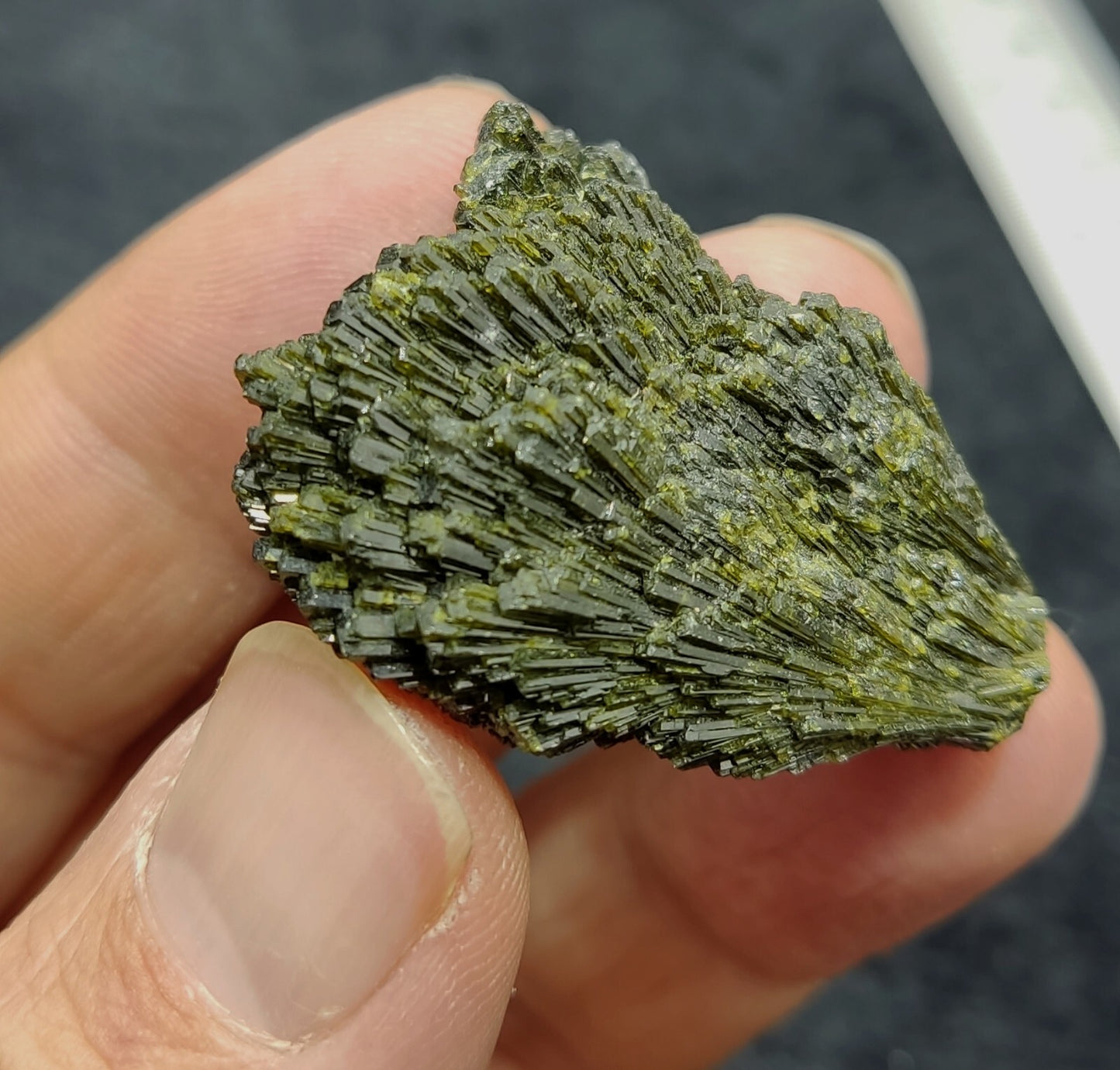 Single natural Epidote Crystal spray formations 22 grams