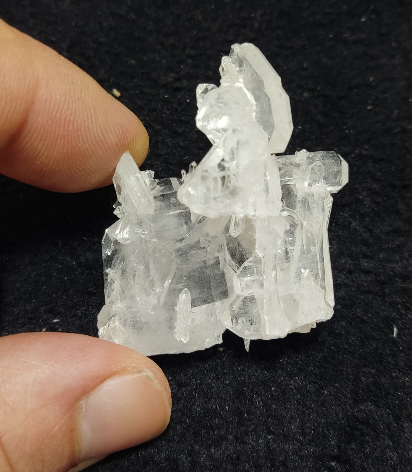 An Aesthetic terminated faden Quartz crystal specimen 18 grams