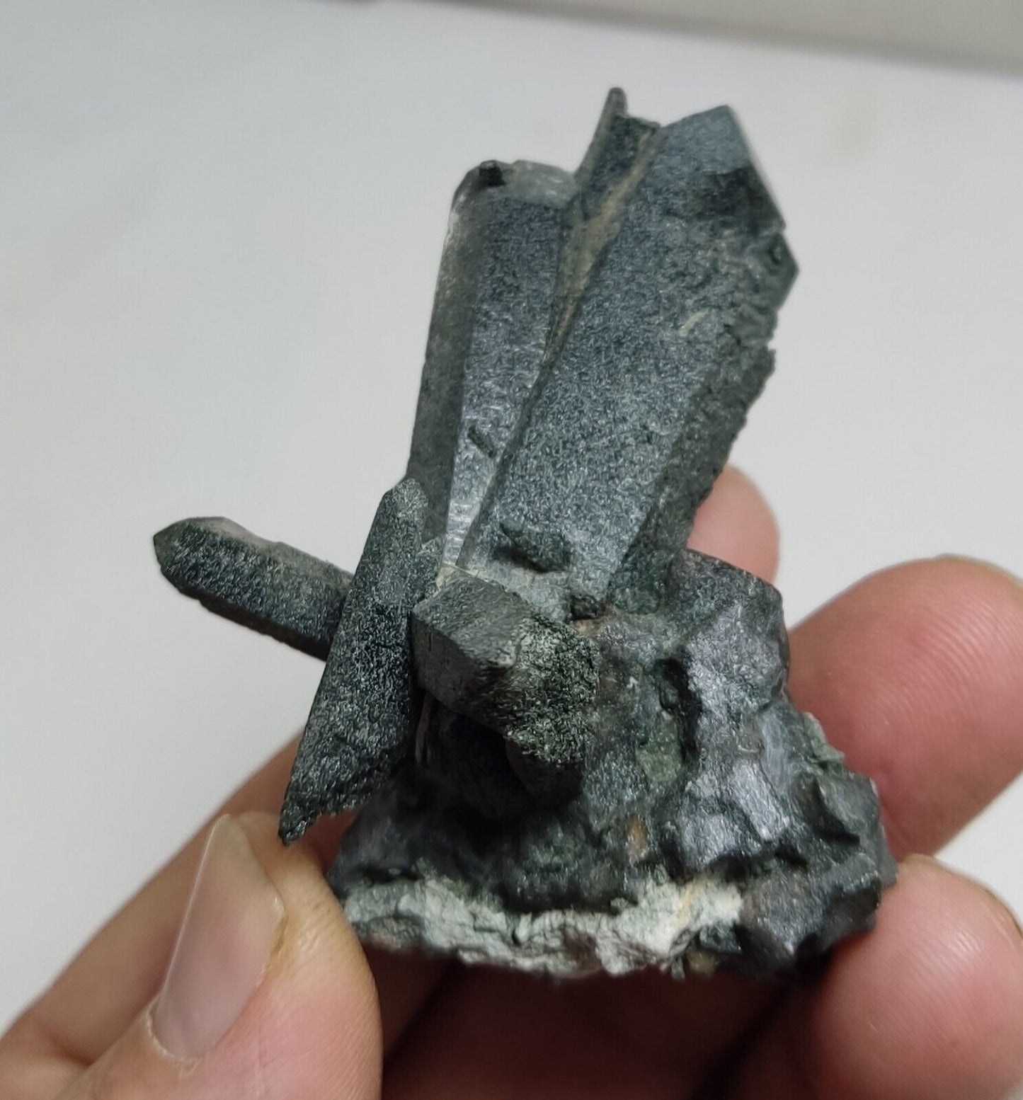 A very Aesthetic Natural beautifully terminated Chlorite Quartz cluster 60 grams