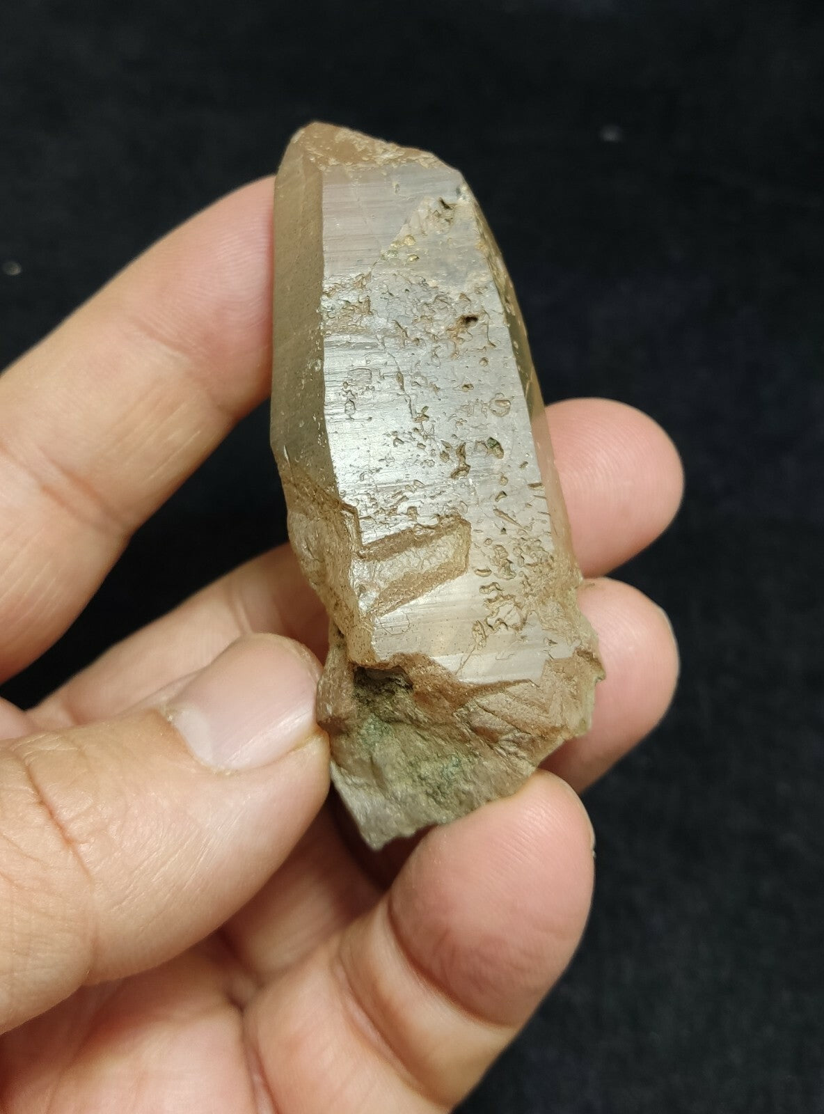 A very Aesthetic Natural beautifully terminated Chlorite Quartz crystal 56 grams
