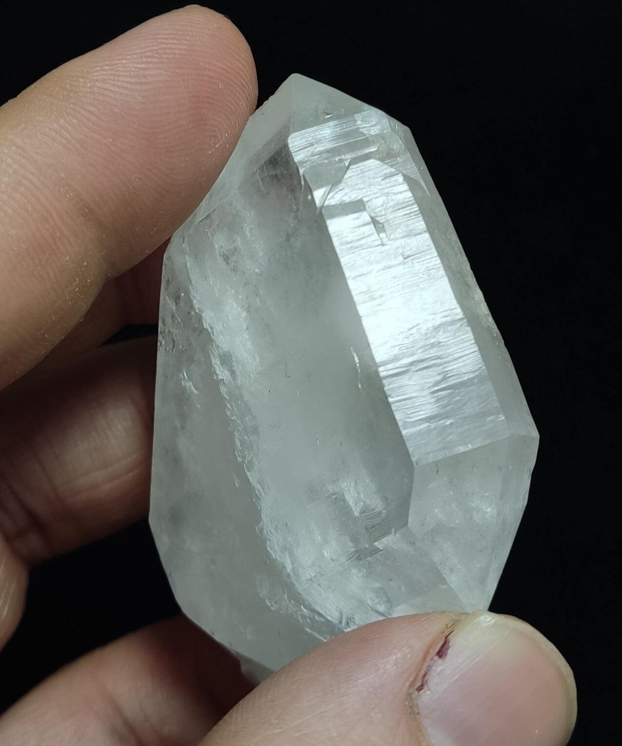 An Aesthetic Natural beautifully terminated faden Quartz specimen 75 grams