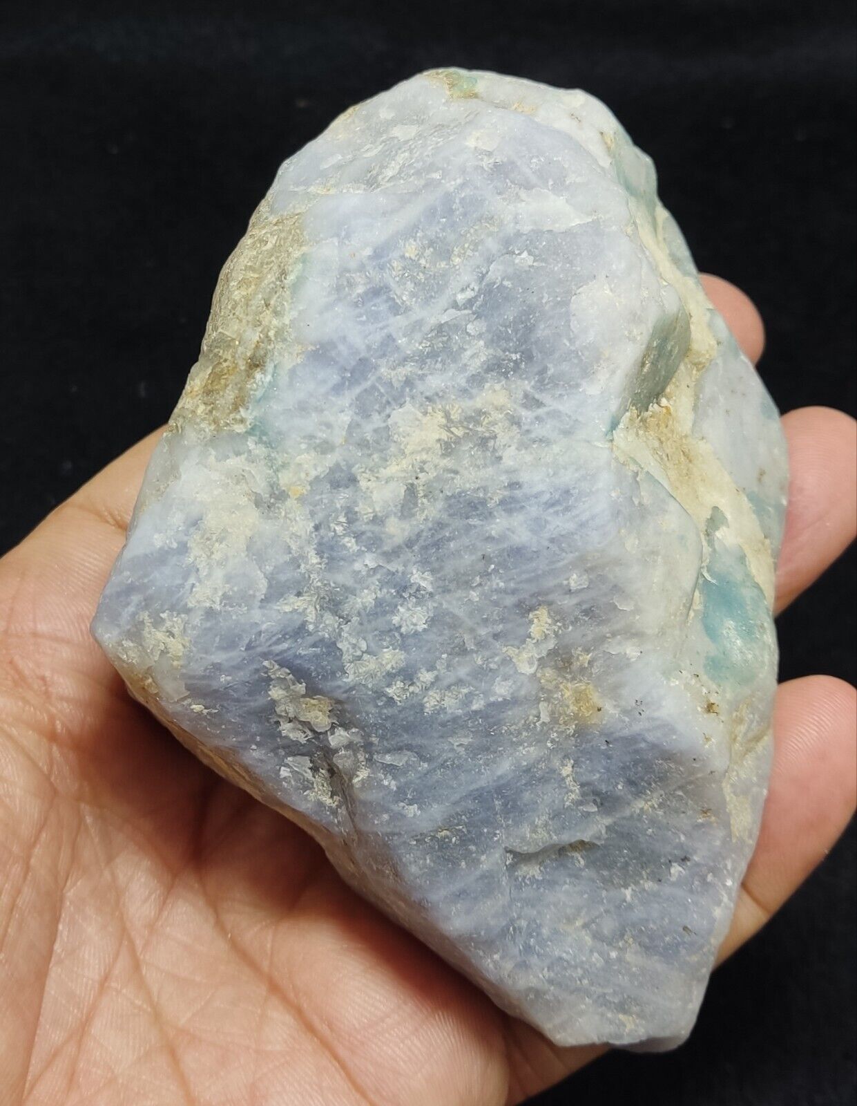 An Aesthetic Natural beautiful rough Hackmanite specimen 414 grams