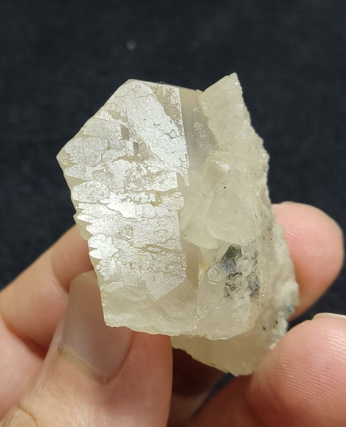 An Aesthetic Natural beautifully terminated gwindel Quartz specimen 47 grams