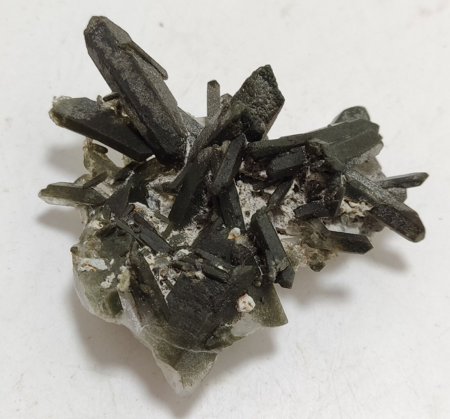 An Aesthetic Natural beautifully terminated Chlorite Quartz cluster 65 grams