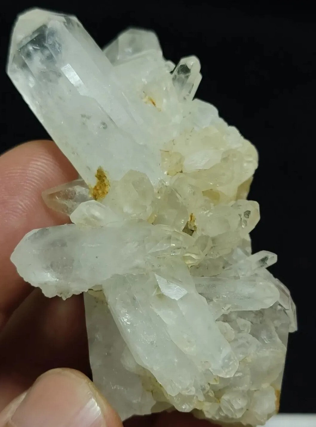 Natural quartz crystal cluster specimen 66 grams