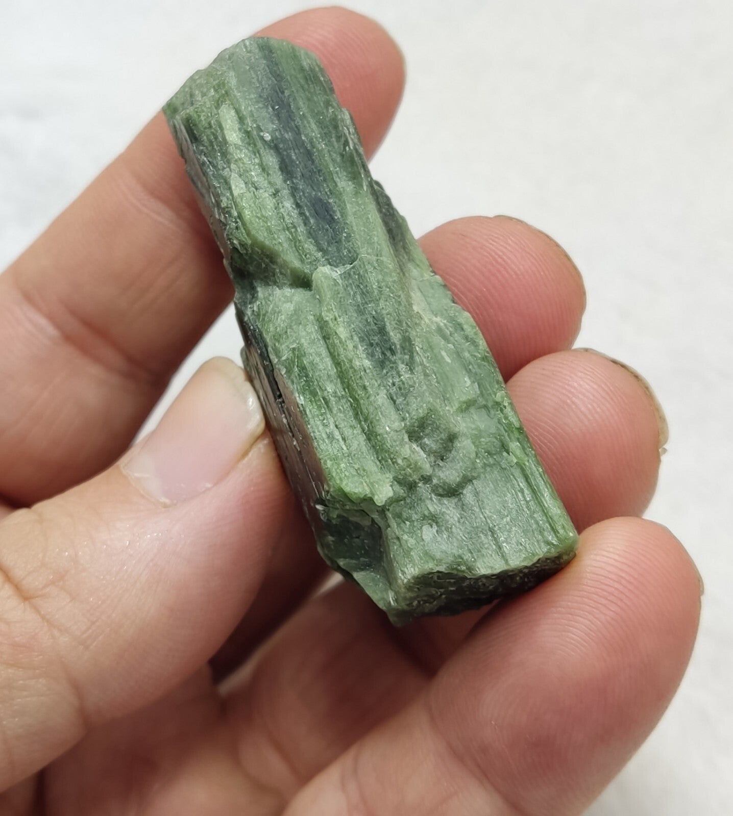 An amazing specimen of diopside crystal 44 grams