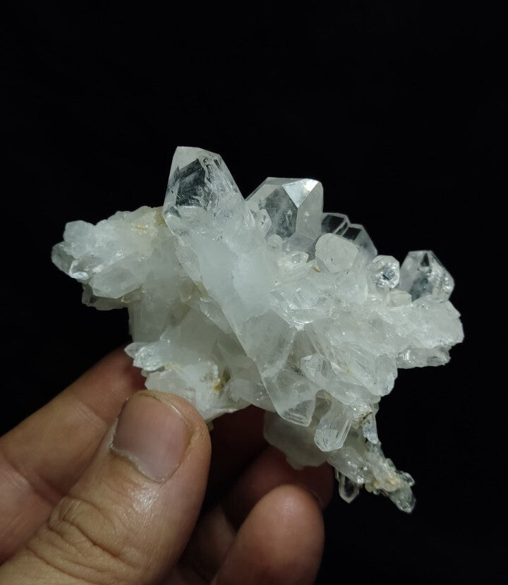 Natural terminated Quartz cluster 90 grams