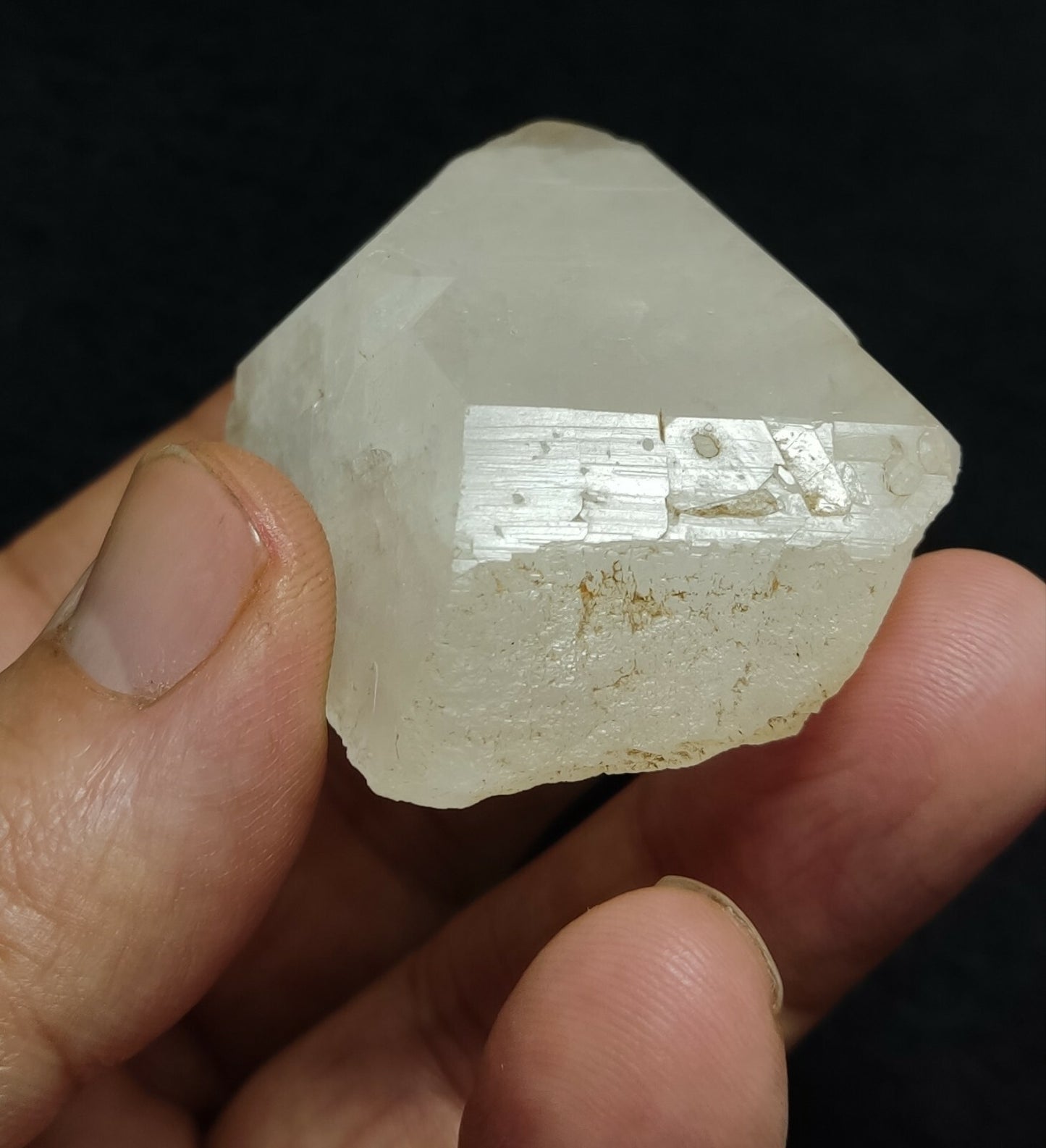 A very Aesthetic Natural beautifully terminated Quartz crystal 86 grams