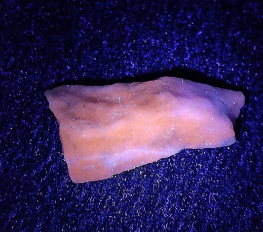 Natural Fluorescent Hackmanite 20 Grams.
