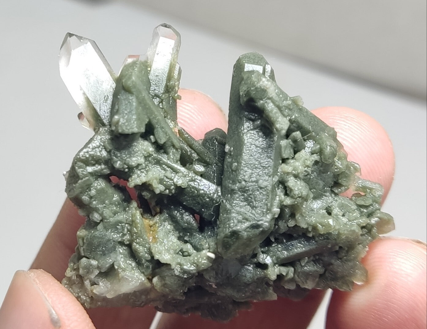 An Aesthetic miniature/thumbnail terminated chlorite Quartz cluster 15 grams