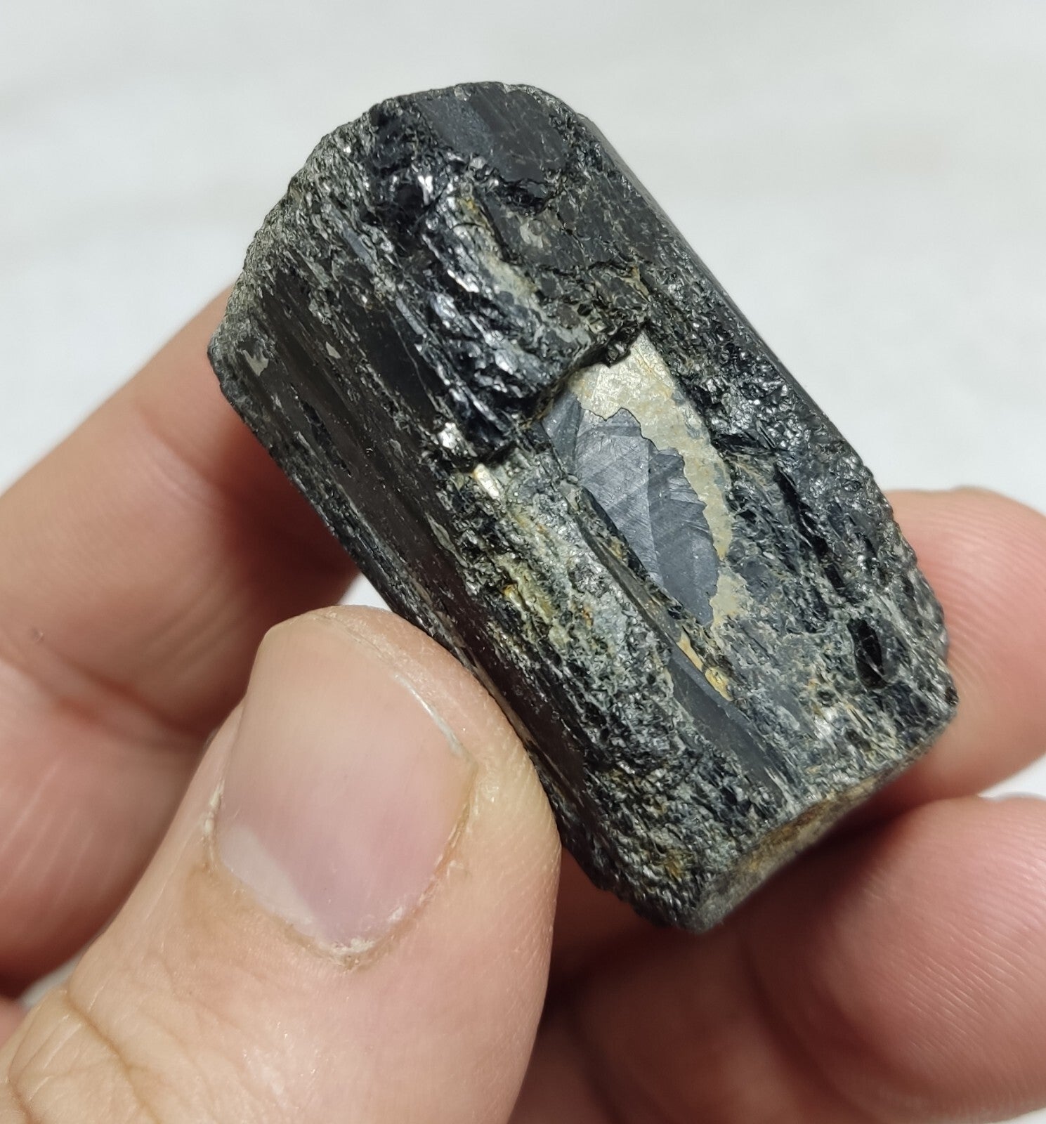 An amazing specimen of terminated black tourmaline 46 grams