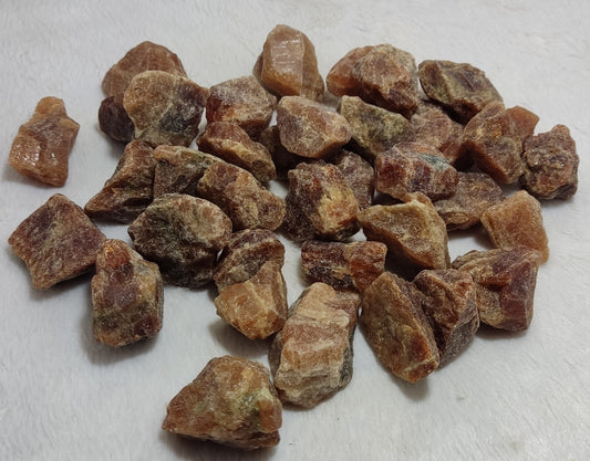1000 grams lot of rough hessonite garnets