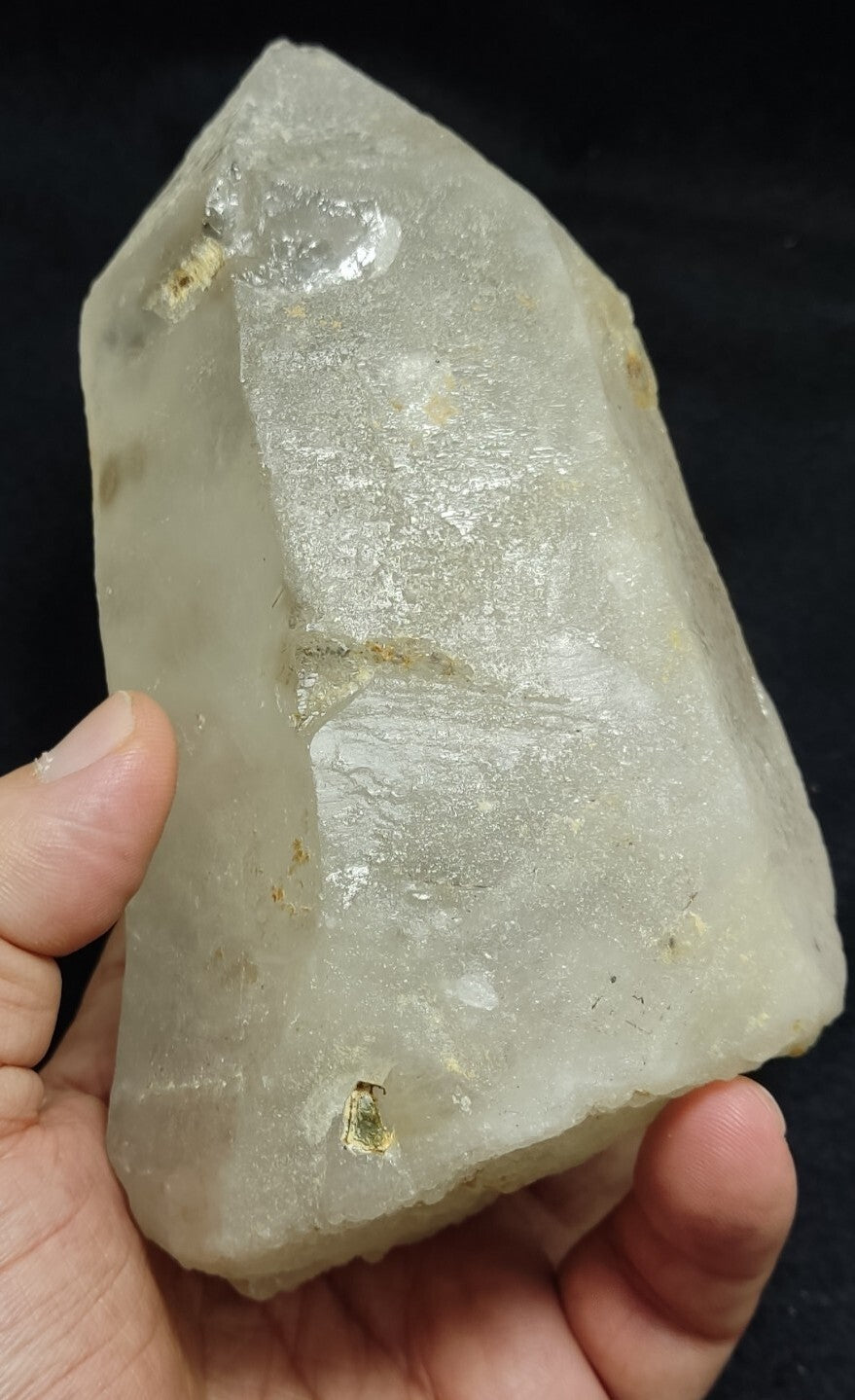 Large Natural beautifully terminated Quartz crystal 1080 grams