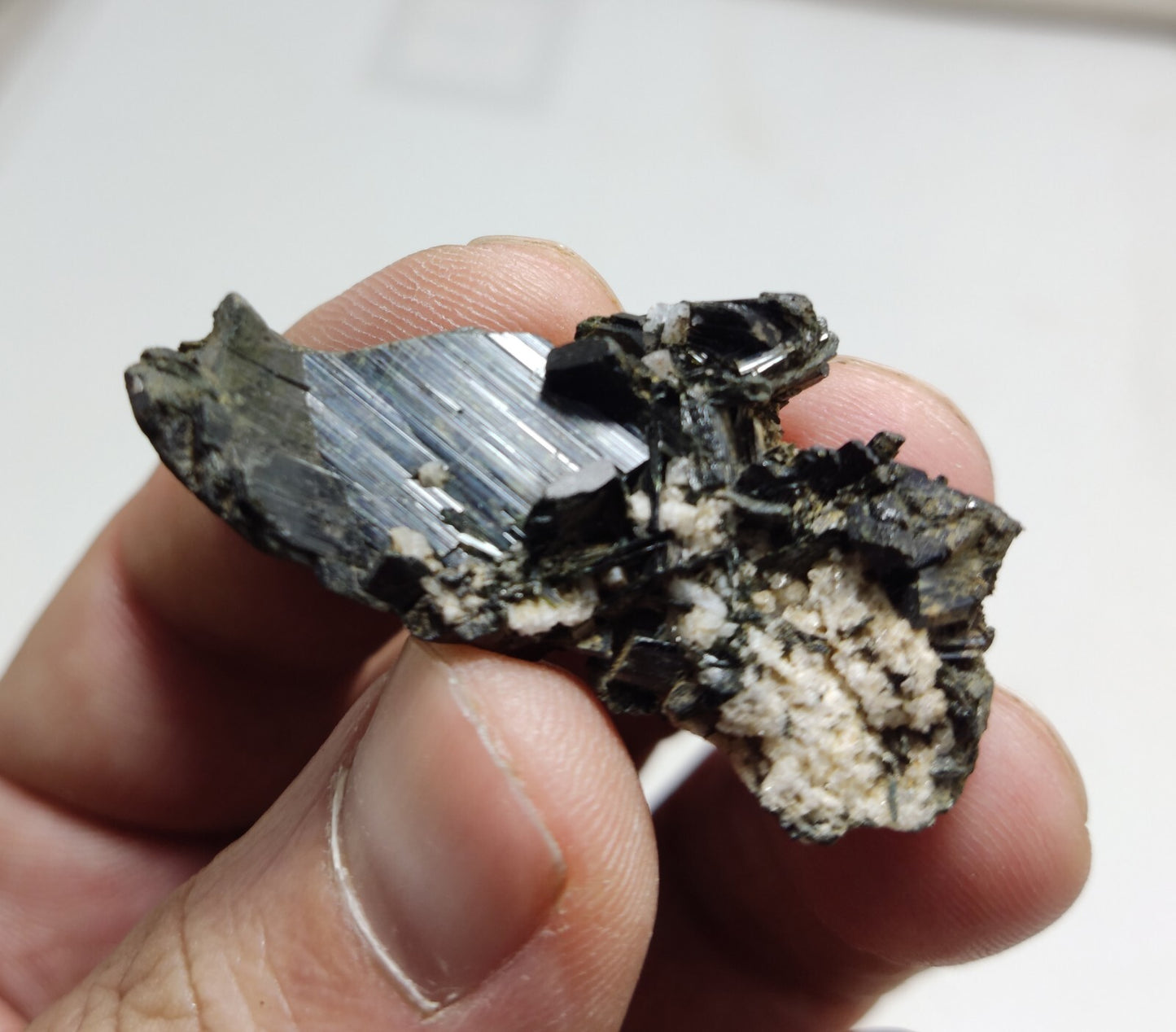 An aesthetic specimen of terminated aegirine crystal cluster 13 grams