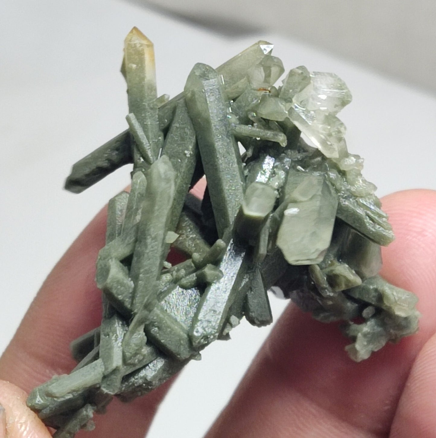 An Aesthetic miniature/thumbnail terminated chlorite Quartz cluster 16 grams