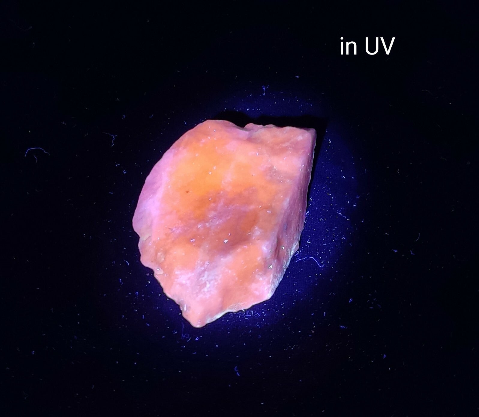 An amazing specimen of rough hackmanite chunk highly Tenebrescent 29 grams