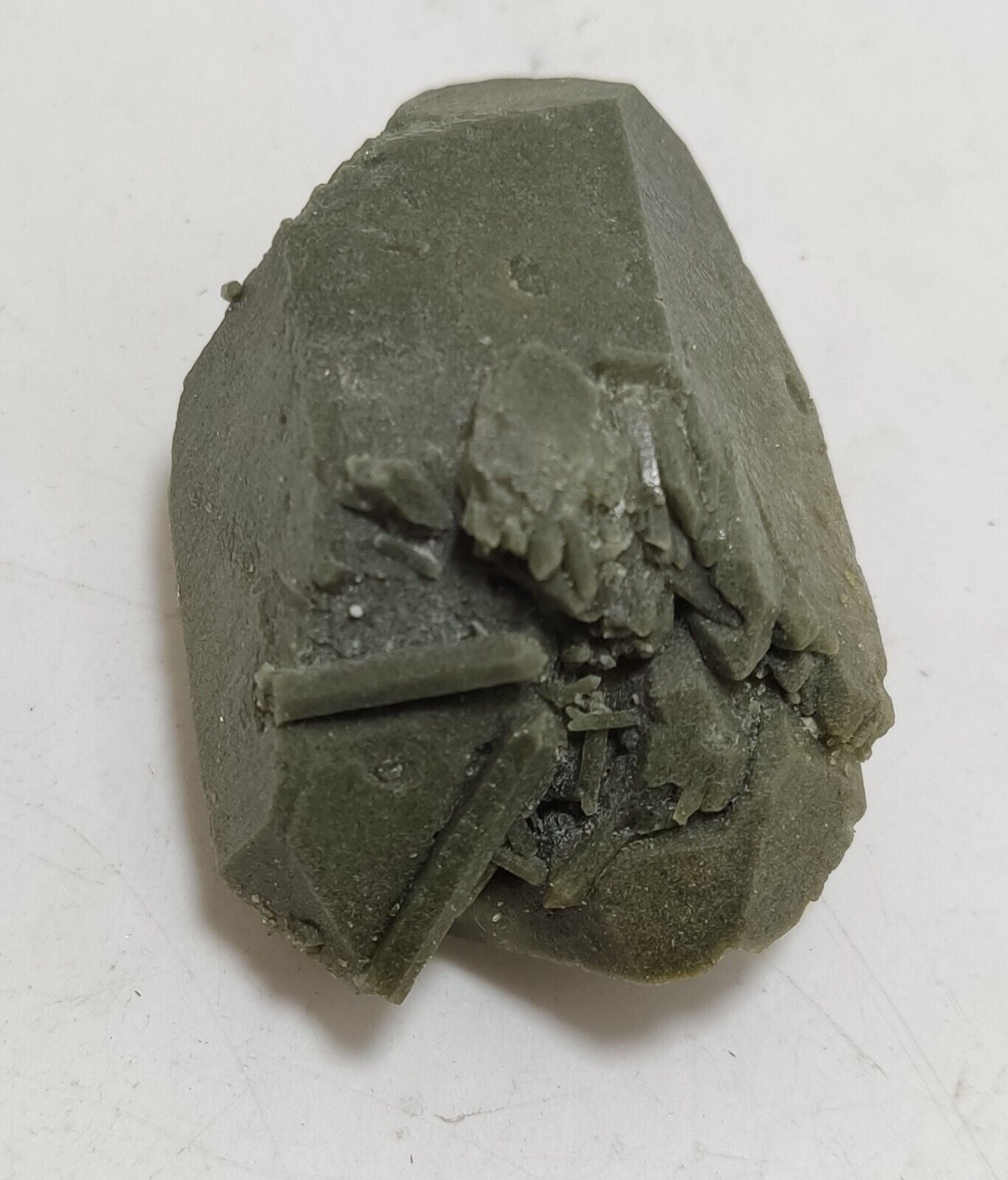 An Aesthetic Natural beautifully terminated Chlorite Quartz specimen 63 grams