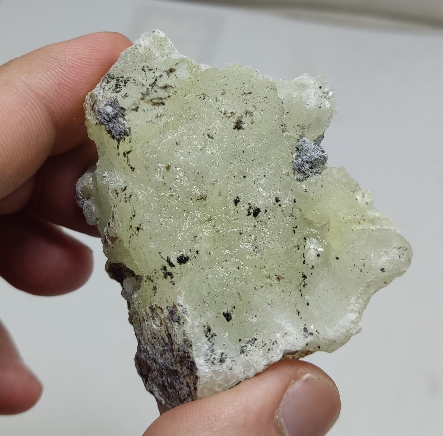 An Aesthetic Natural specimen of brucite with chromite 73 grams